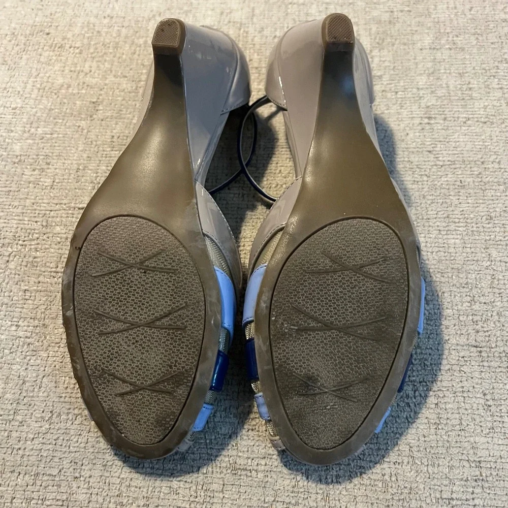 Laura‎ Scott Elana Blue Grey Patent T-Strap Wedge Heels Peep Toe Sandals 6.5M